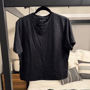 Abercrombie & Fitch Black Short Sleeve Tee